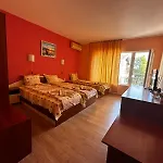 Kostovi Gasthuis Kiten (Burgas)