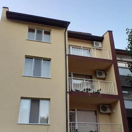 Kostovi Guest house *