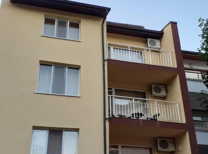 Kostovi Casa de hóspedes *