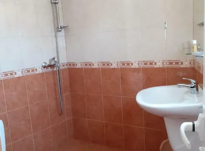 Kostovi Casa de hóspedes